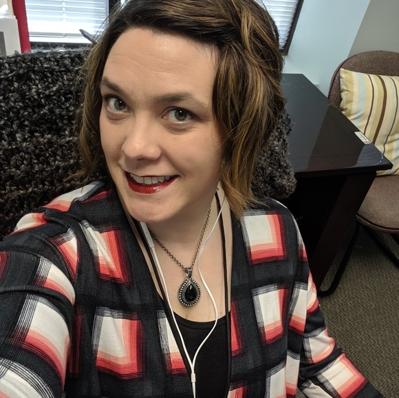 Welcome to my closet! - Picture 2 of 4